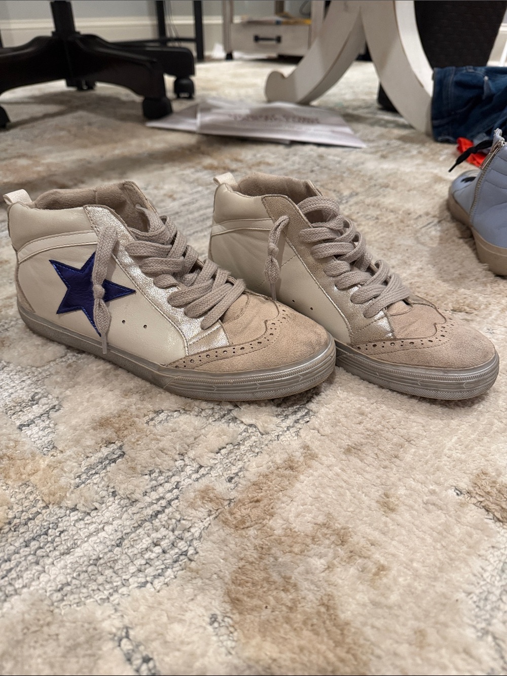 ShuShop Cream High-Top Sneakers with Blue Star